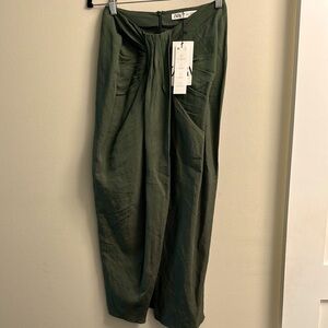 Zara olive skirt - NWT - Size S